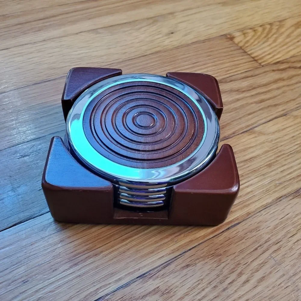 Williams Sonoma wood and metal round coaster set of four with‎ holder